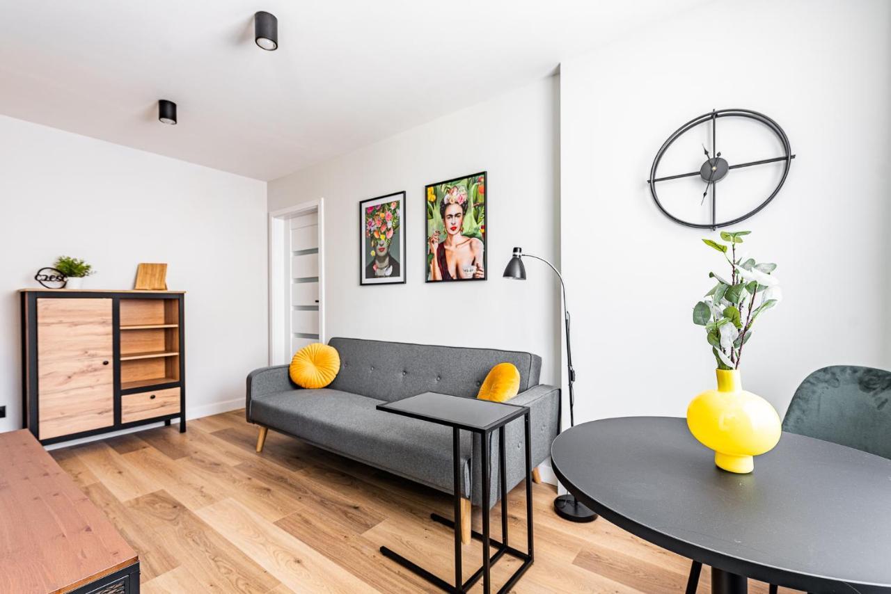 Apartment Frida Katowice Ligota Near Hospitals & Sum מראה חיצוני תמונה